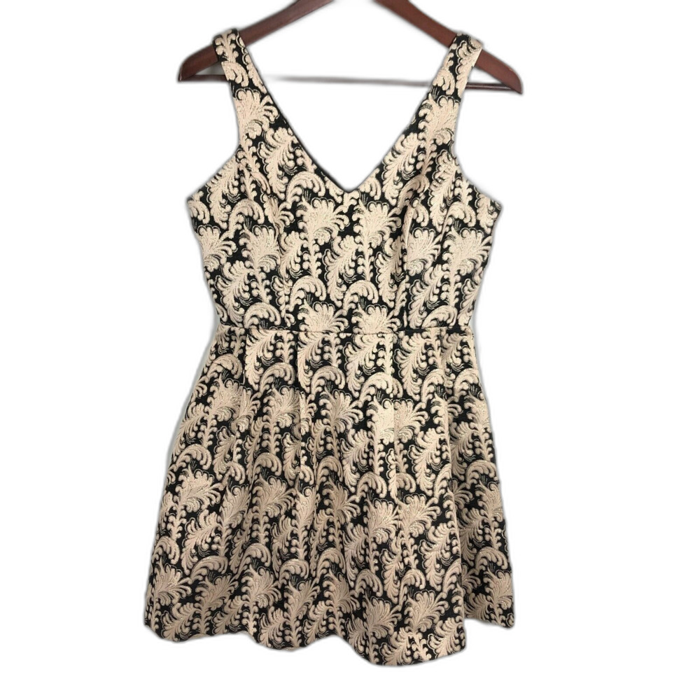 NWT Jealous Tomato Gold Black Metallic Sleeveless Dress Women Small Back Cut Out